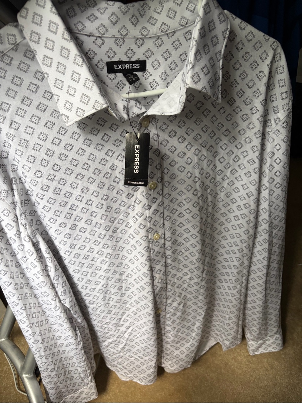 Express White Button-Down Shirt with Gray Geo Print XL/T
